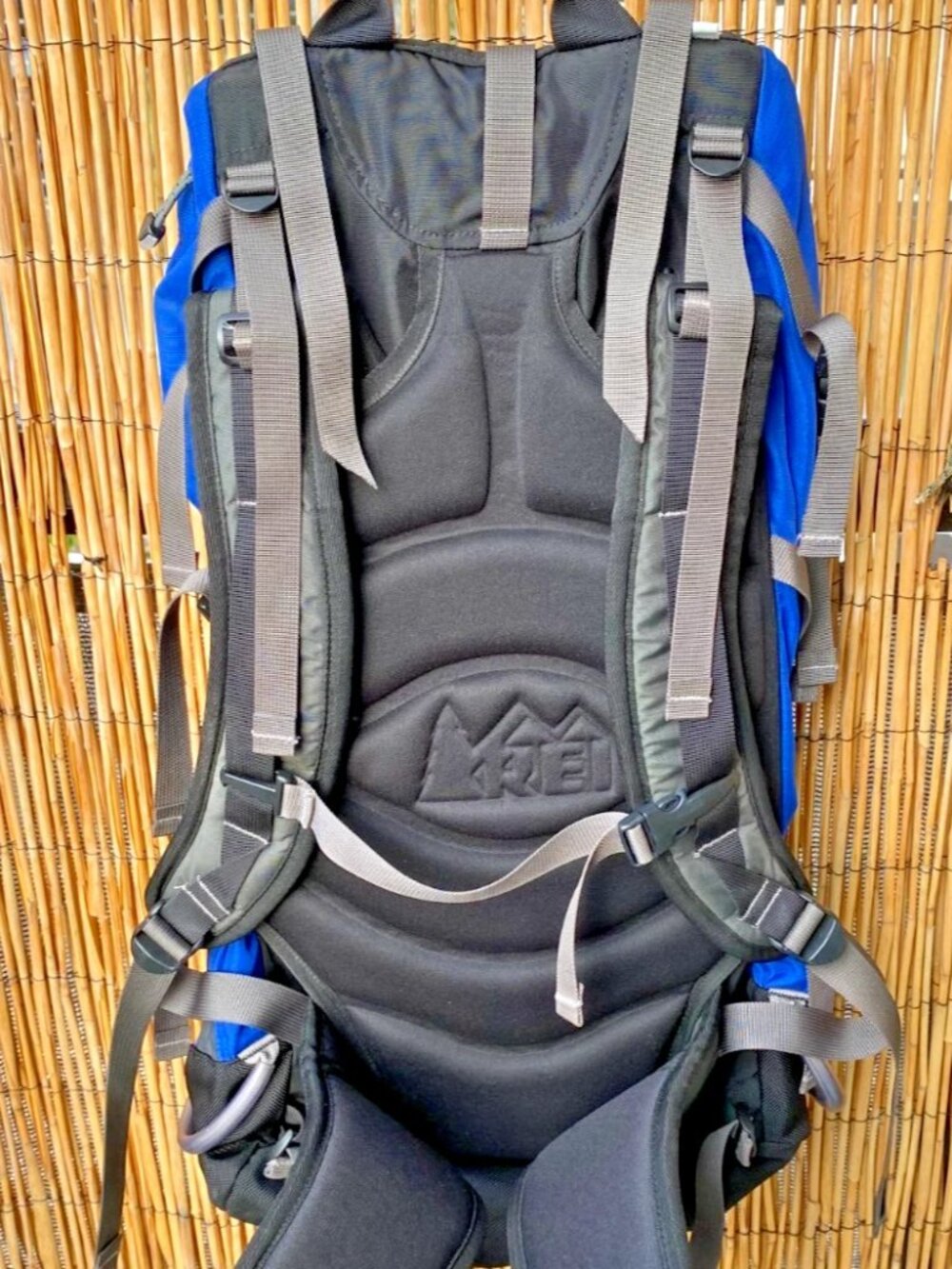 REI Talus 50L Hiking Backpack Blue Black Gorpcore Retro Technical Pack - Picture 2 of 4